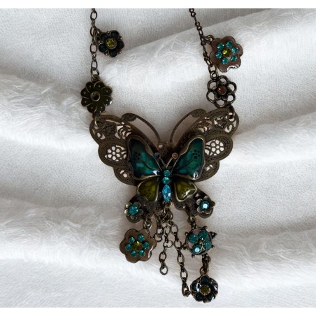 Collier papillon vert