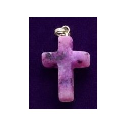 Pendentif croix (pierre)