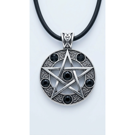 Collier pentagramme noir